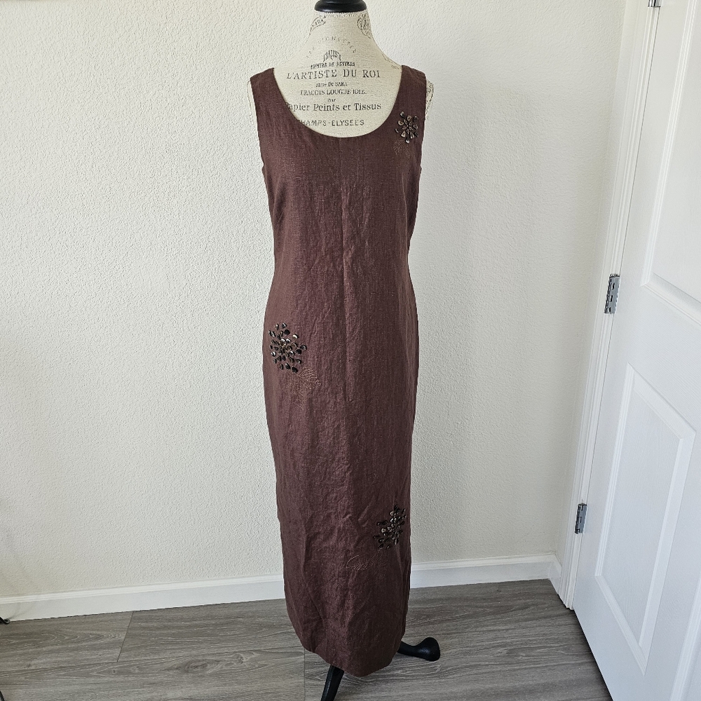 Sleeveless Brown Maxi Dress with Embellished Accents